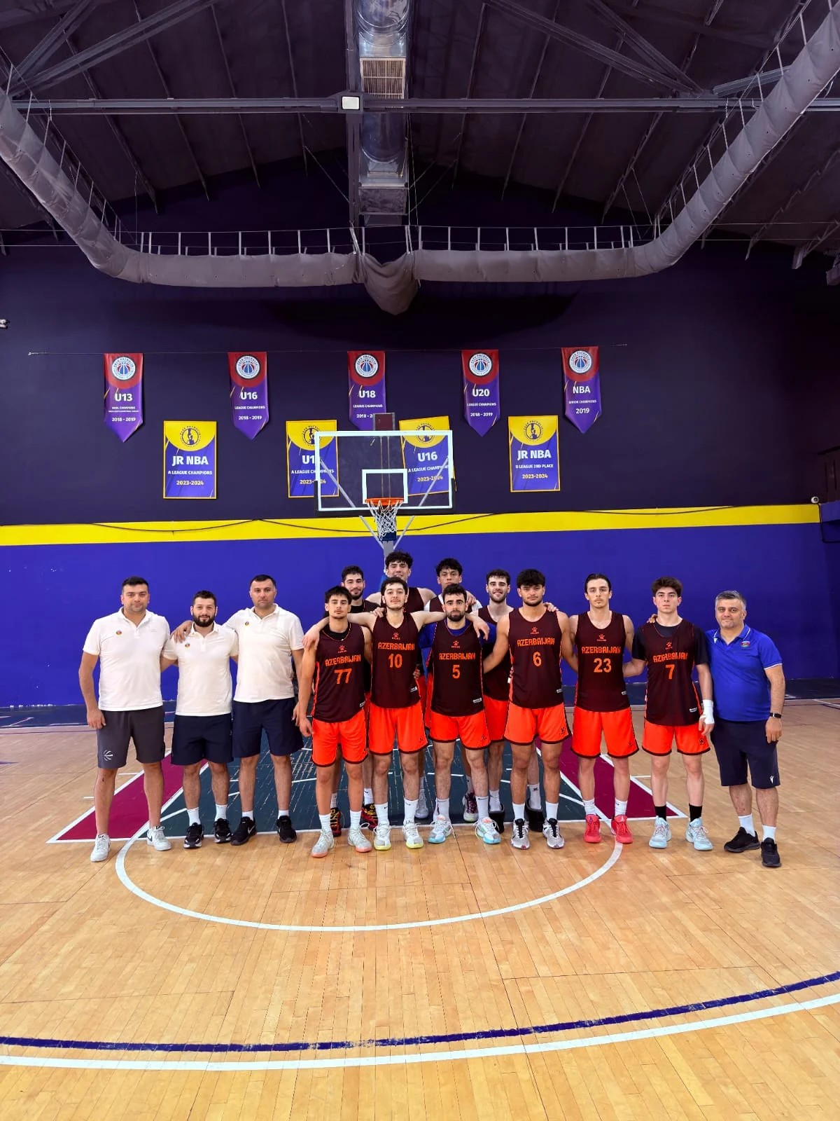 Basketbol millimiz Tbilisidə iki qələbə qazanıb