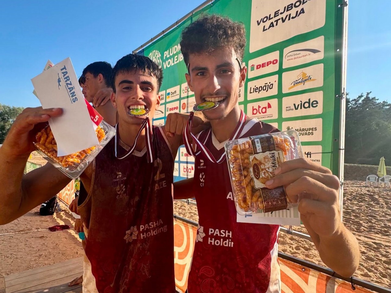 Çimərlik voleybolçularımız mükafatçılar sırasında
