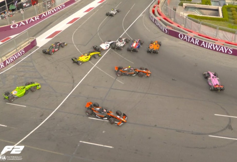 Formula 2: Sprint yarışında zəncirvari qəza&nbsp;