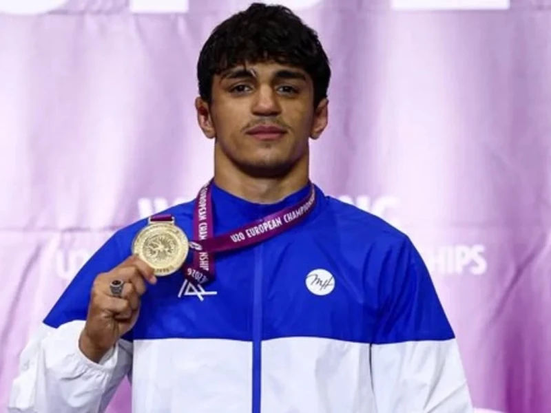 Güləşçimiz Avropa çempionu oldu 