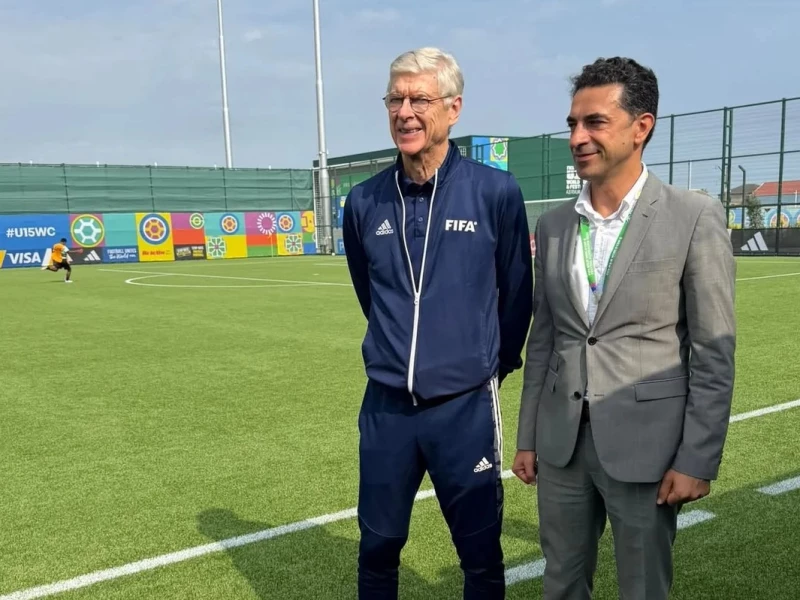 Əfsanəvi fubol mütəxəssisi Arsen Venger Hövsan Yarış Kompleksində olub